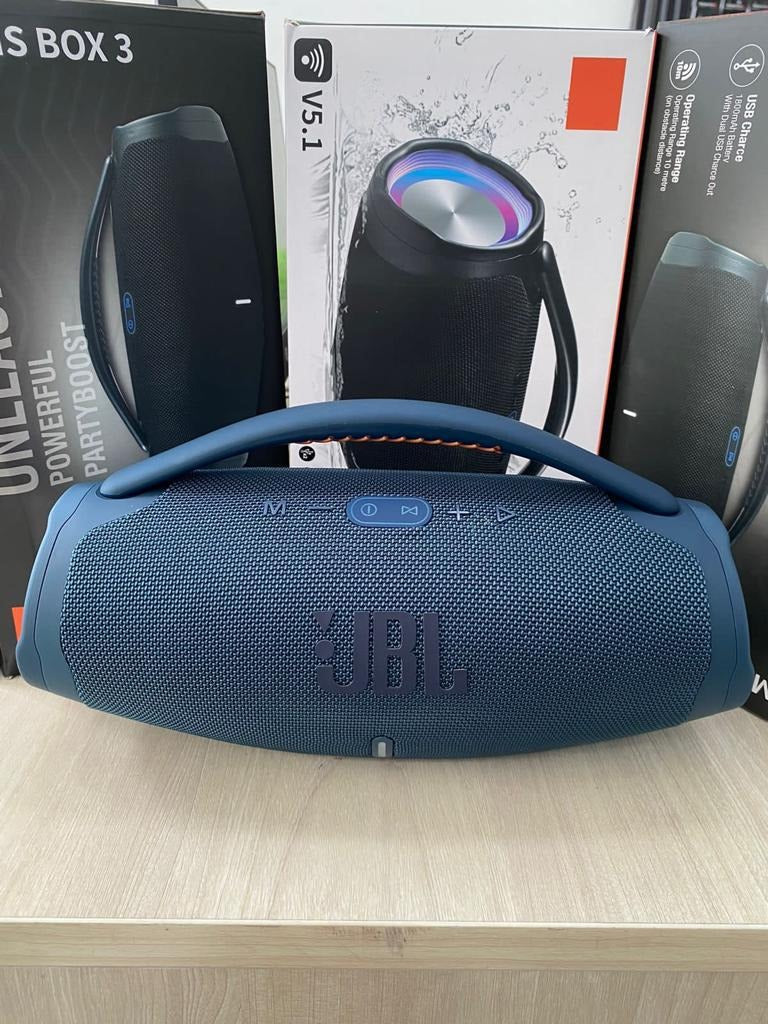 🔥 ¡NO TE PIERDAS ESTA OFERTA IMPERDIBLE! 🔥  🎵 Parlante JBL Boombox 3 – ¡Potencia, Estilo y Sonido de Calidad para Todos los Momentos!